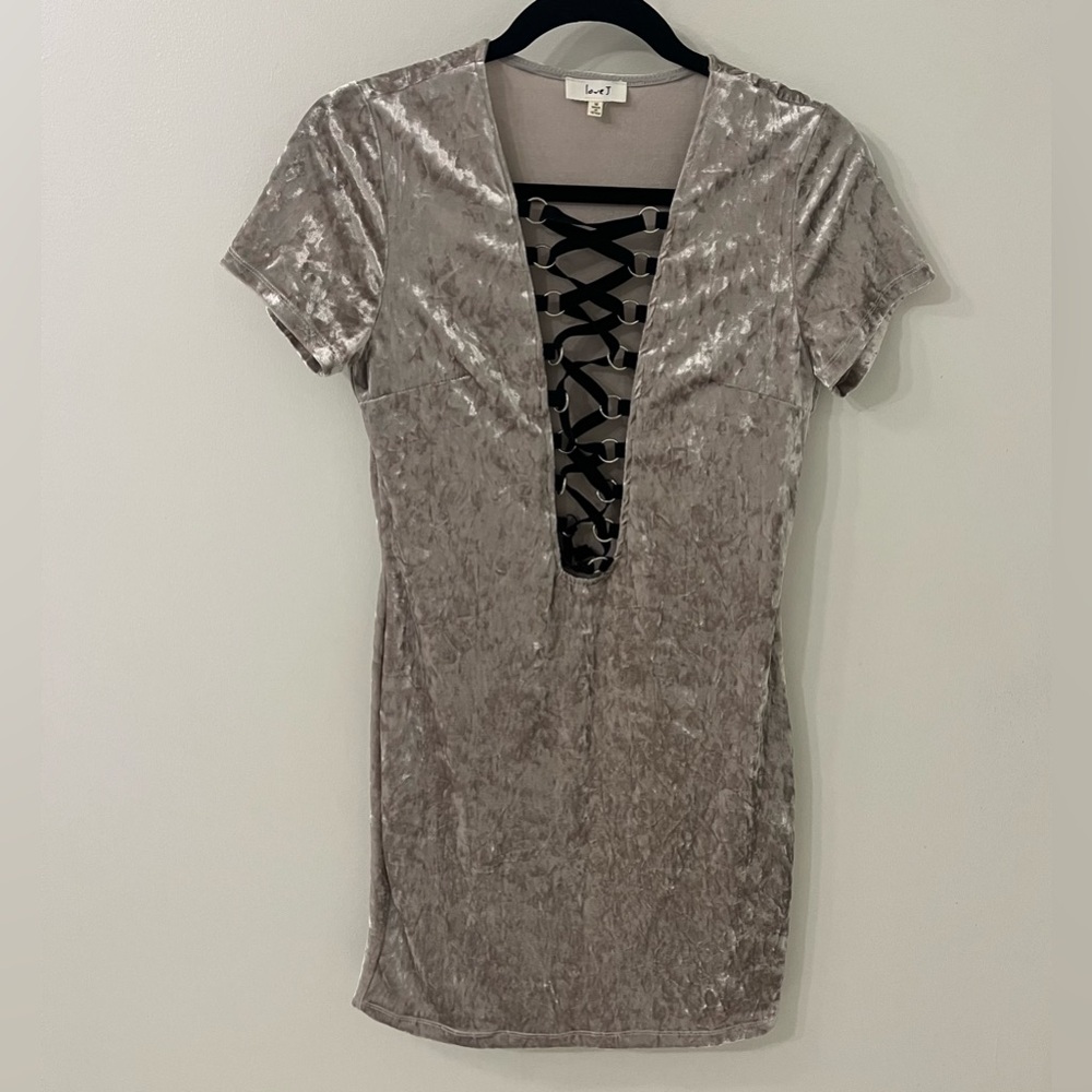Love J Velvet Dress Size Medium